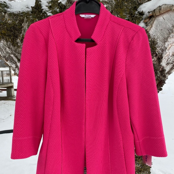 Woman's Blazer - Picture 1 of 3